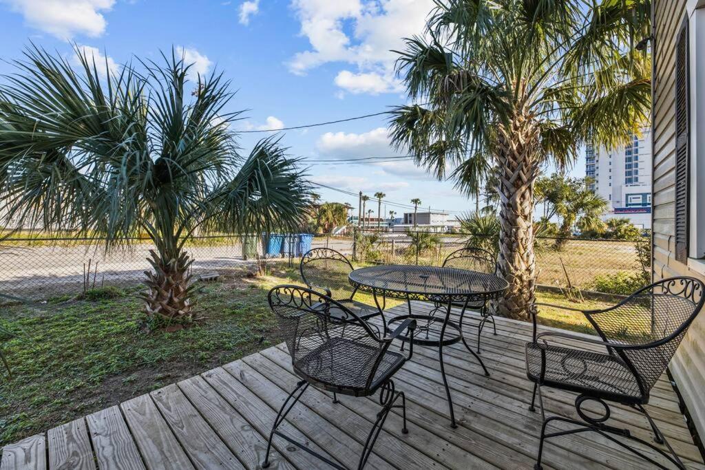 Dazzling Centrally Located Ocean View W 2 Kings, Huge Private Yard, 2 Decks, Firepit, Bbq Мертл-Біч Екстер'єр фото