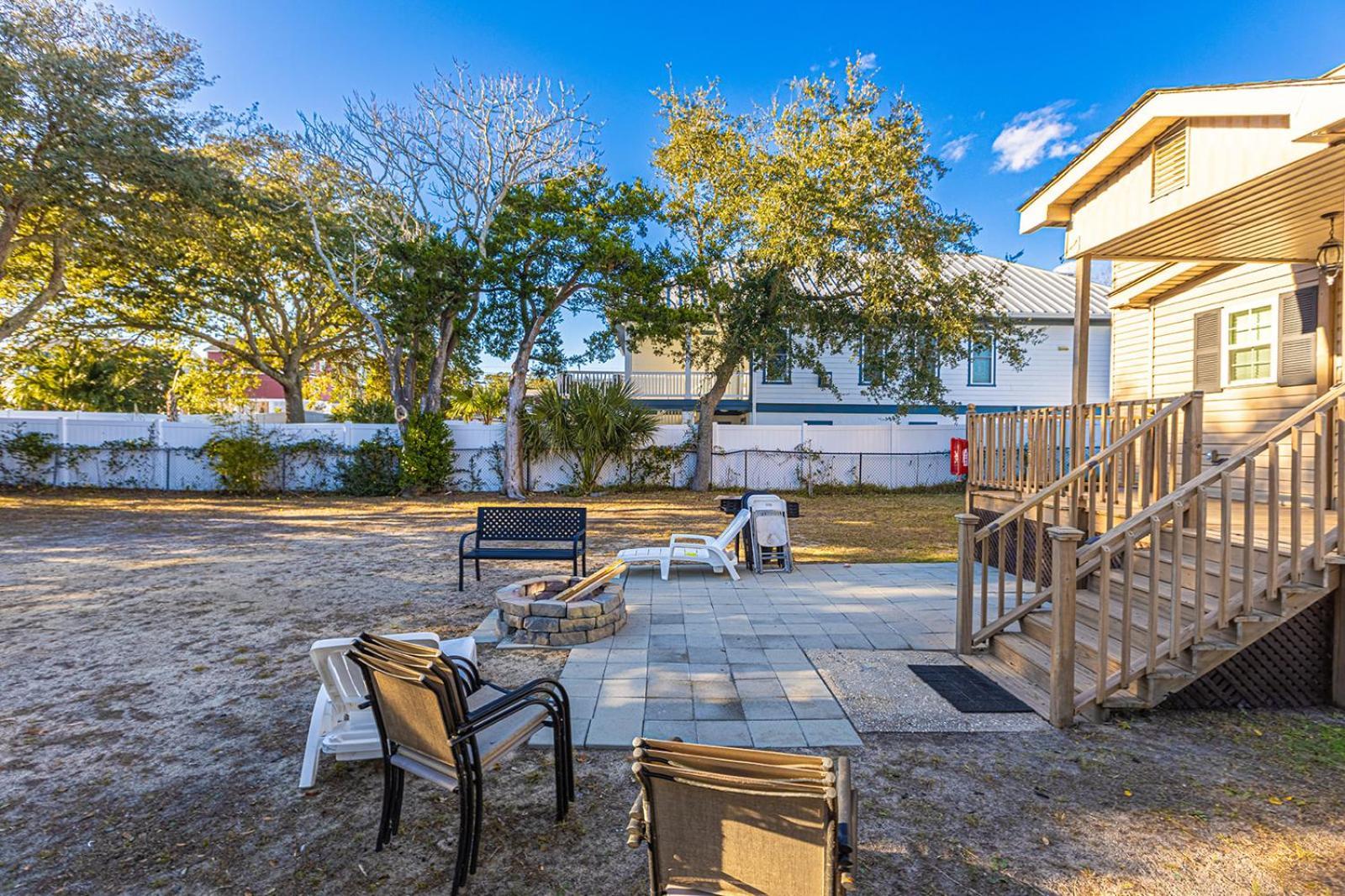Dazzling Centrally Located Ocean View W 2 Kings, Huge Private Yard, 2 Decks, Firepit, Bbq Мертл-Біч Екстер'єр фото